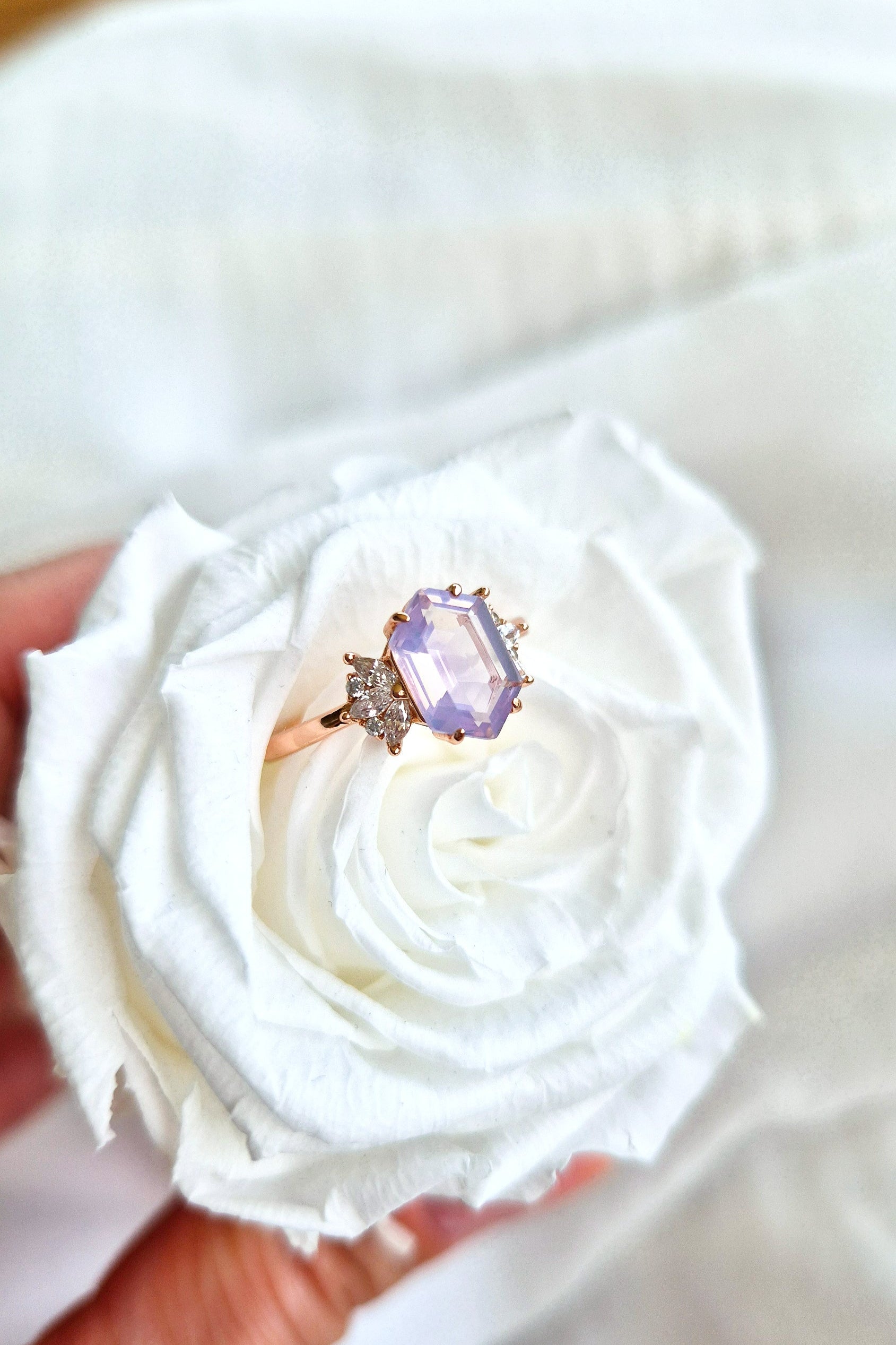 Lavendelquarz Ring, Lavender quartz Ring, rosegold ring lavender quartz, rosegold ring, Bague en quartz lavande, Anello in quarzo lavanda, Ring Schweiz, Bague suisse, ring switzerland, Anello Svizzera, Ring, Anello, Bague, Rosegold Ring, bague plaqué or rose, Lavender Ring, Bague lavanda, Fingerring, Damenring