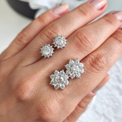 Moissanite earrings, Moissanit ohrringe, Moissanit Ohrstecker, studs, stud earrings, silver earrings, Ohrringe, Ohrstecker, Silber Ohrringe, Damenohrringe, Silberschmuck, silver jewelry, 925 sterling silver jewellery, gioielli, bijou, accessoire, bridal earrings, wedding earrings, hochzeitsschmuck, Schmuck, Diamant Ohrringe, Diamond Earrings, lab grown diamond jewelry