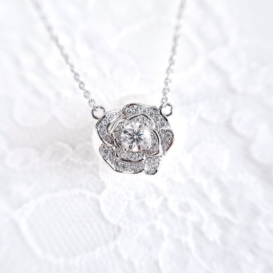 Moissanite pendant necklace rose flower, Moissanit Kette, Halskette, Collier moissanite