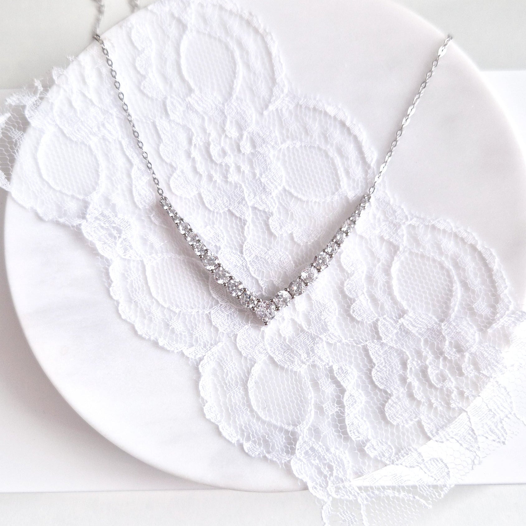 Necklace V-shaped, Halskette V-Form, Silber Kette, silver pendant necklace