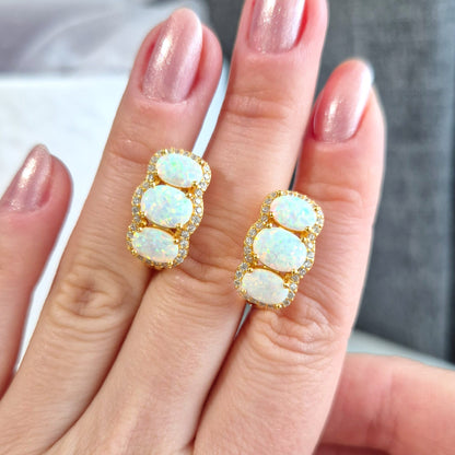 Opal Ohrringe, White Opal earrings, Opal Earrings, Weiss Opal Ohrringe, Creolen, hoop earrings, goldene Ohrringe, Ohrringe mit weissen Steinen, golden Earrings, earrings with white stones, earrings, Ohrringe, boucles doreilles, orecchini, opale, bouples, earrings, hoop earrings, hoops, creolen, creoles