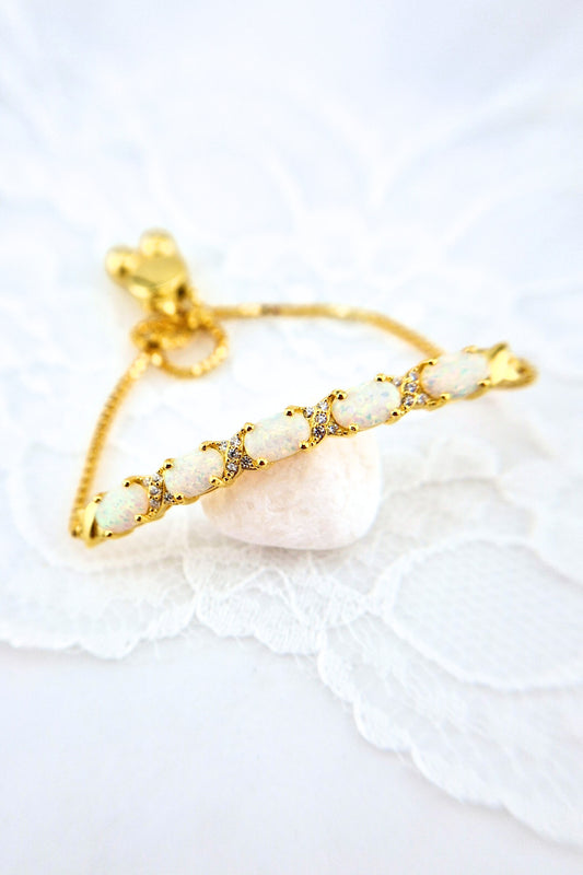 Weiss Opal Armband, White Opal Bracelet, Opal Armband, Opal Bracelet, white stone bracelet, Armband mit weissen Steinen, Edelstein Armband, Gemstone Bracelet, Goldenes Armband, golden Bracelet, Frauen Armband, bracelet for her, jewelry for her, Schmuck, Armband, Armschmuck, Bracelet, Jewelry, Bracelet Opale
