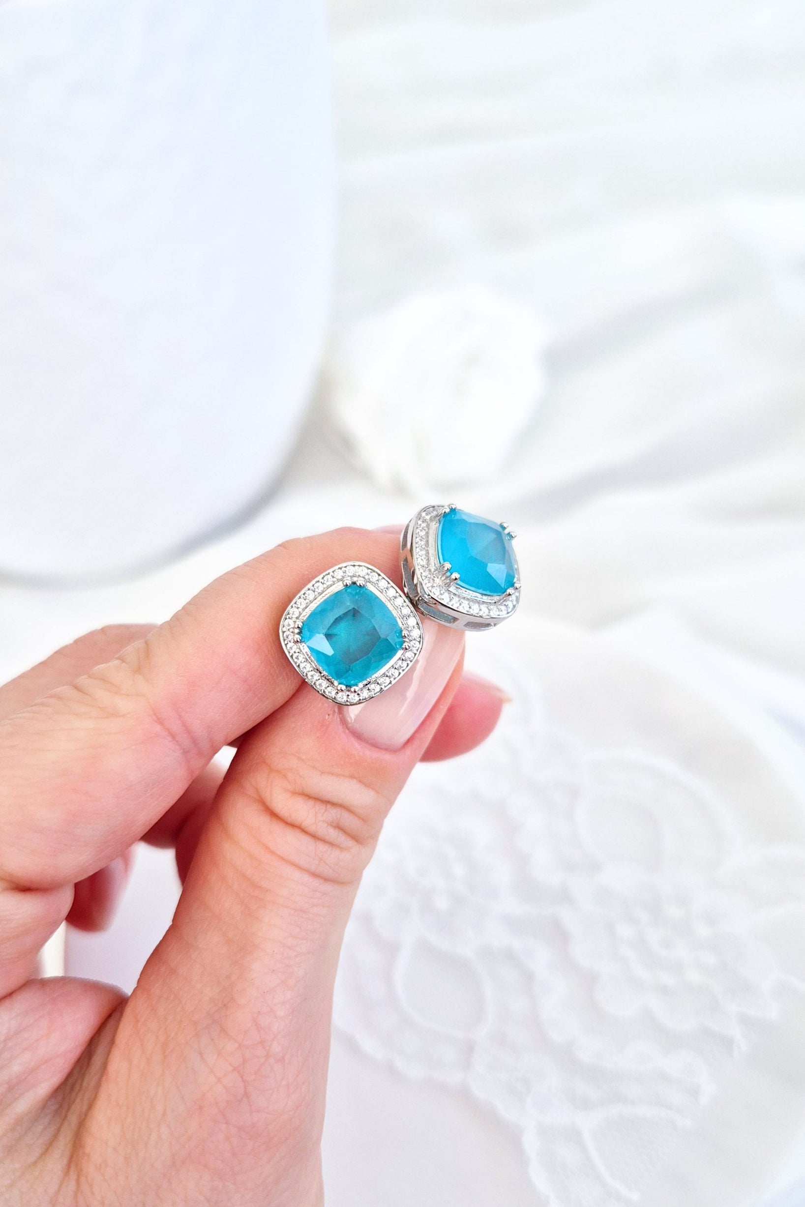 Paraiba Ohrringe, Paraiba earrings, Boucles doreilles Paraiba, Orecchini Paraiba, Paraiba Turmalin Ohrringe, Paraiba Tourmaline earrings, Paraiba Ohrstecker, Ohrringe, Ohrstecker, earrings, orecchini, boucles doreilles, blue earrings, tükies Ohrringe, Silber Ohrringe, Silver earrings, Paraiba Turmalin Silber Ohrringe, statement Ohrringe, statement earrings