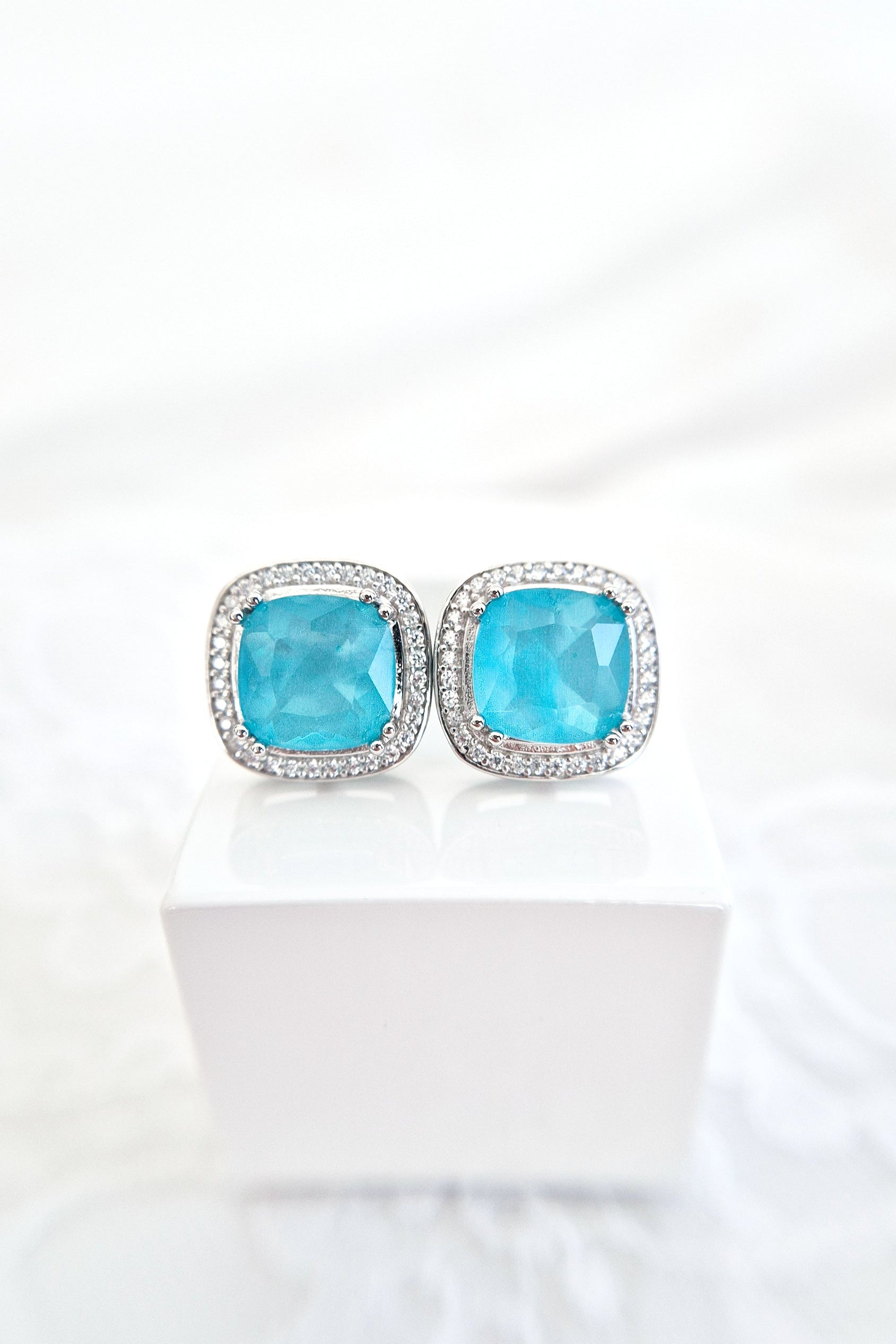 Paraiba Ohrringe, Paraiba earrings, Boucles doreilles Paraiba, Orecchini Paraiba, Paraiba Turmalin Ohrringe, Paraiba Tourmaline earrings, Paraiba Ohrstecker, Ohrringe, Ohrstecker, earrings, orecchini, boucles doreilles, blue earrings, tükies Ohrringe, Silber Ohrringe, Silver earrings, Paraiba Turmalin Silber Ohrringe, statement Ohrringe, statement earrings