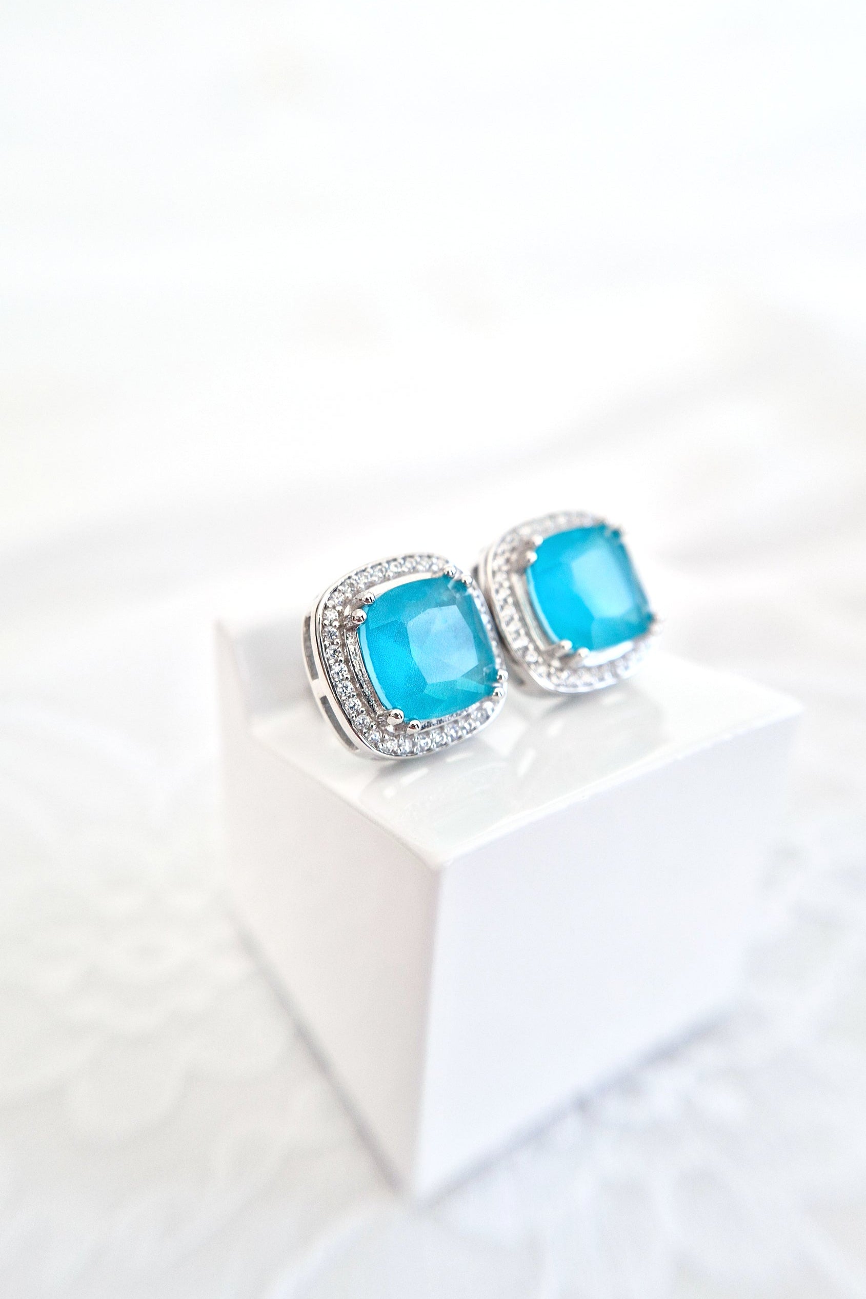 Paraiba Ohrringe, Paraiba earrings, Boucles doreilles Paraiba, Orecchini Paraiba, Paraiba Turmalin Ohrringe, Paraiba Tourmaline earrings, Paraiba Ohrstecker, Ohrringe, Ohrstecker, earrings, orecchini, boucles doreilles, blue earrings, tükies Ohrringe, Silber Ohrringe, Silver earrings, Paraiba Turmalin Silber Ohrringe, statement Ohrringe, statement earrings