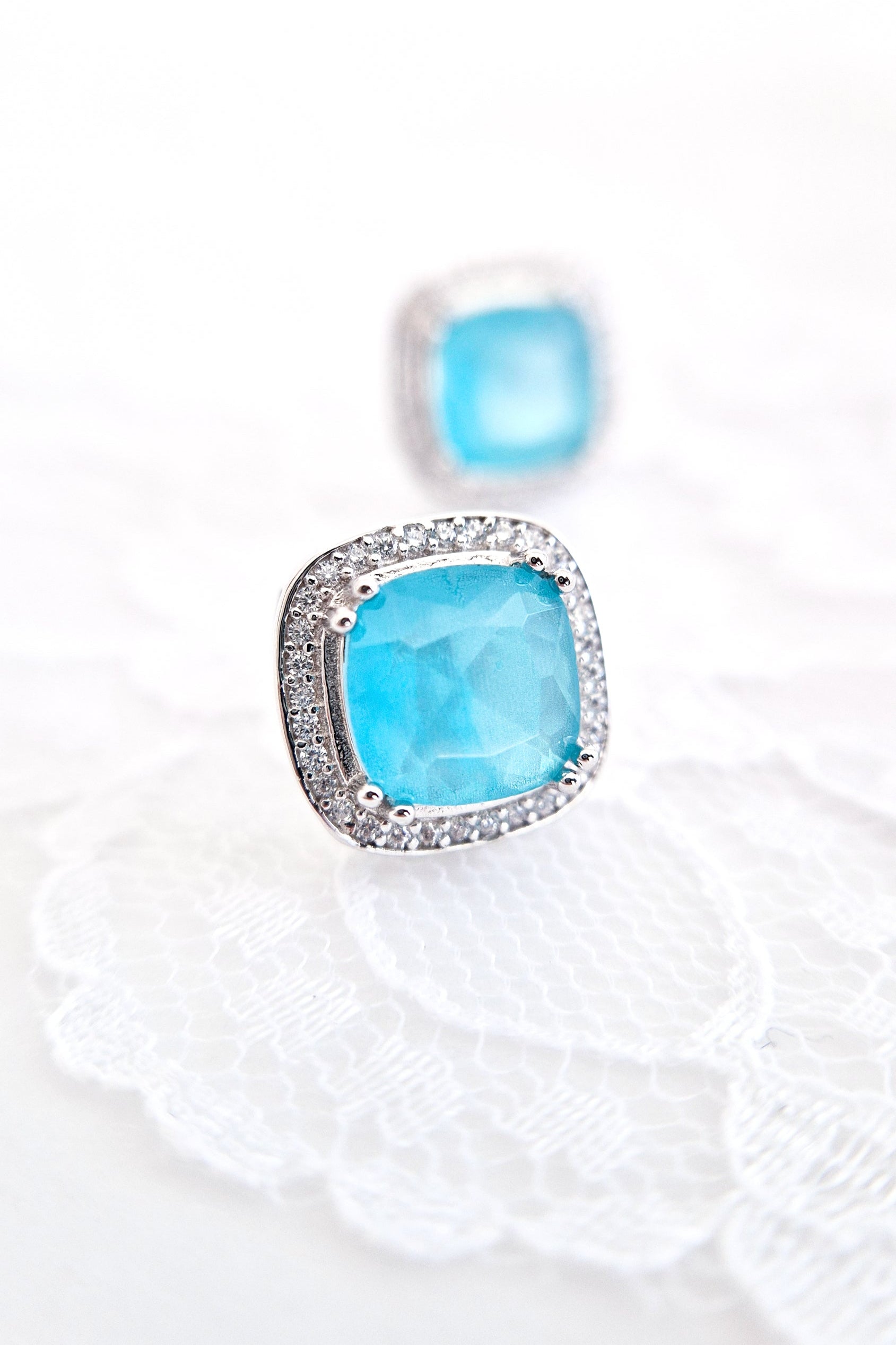 Paraiba Ohrringe, Paraiba earrings, Boucles doreilles Paraiba, Orecchini Paraiba, Paraiba Turmalin Ohrringe, Paraiba Tourmaline earrings, Paraiba Ohrstecker, Ohrringe, Ohrstecker, earrings, orecchini, boucles doreilles, blue earrings, tükies Ohrringe, Silber Ohrringe, Silver earrings, Paraiba Turmalin Silber Ohrringe, statement Ohrringe, statement earrings