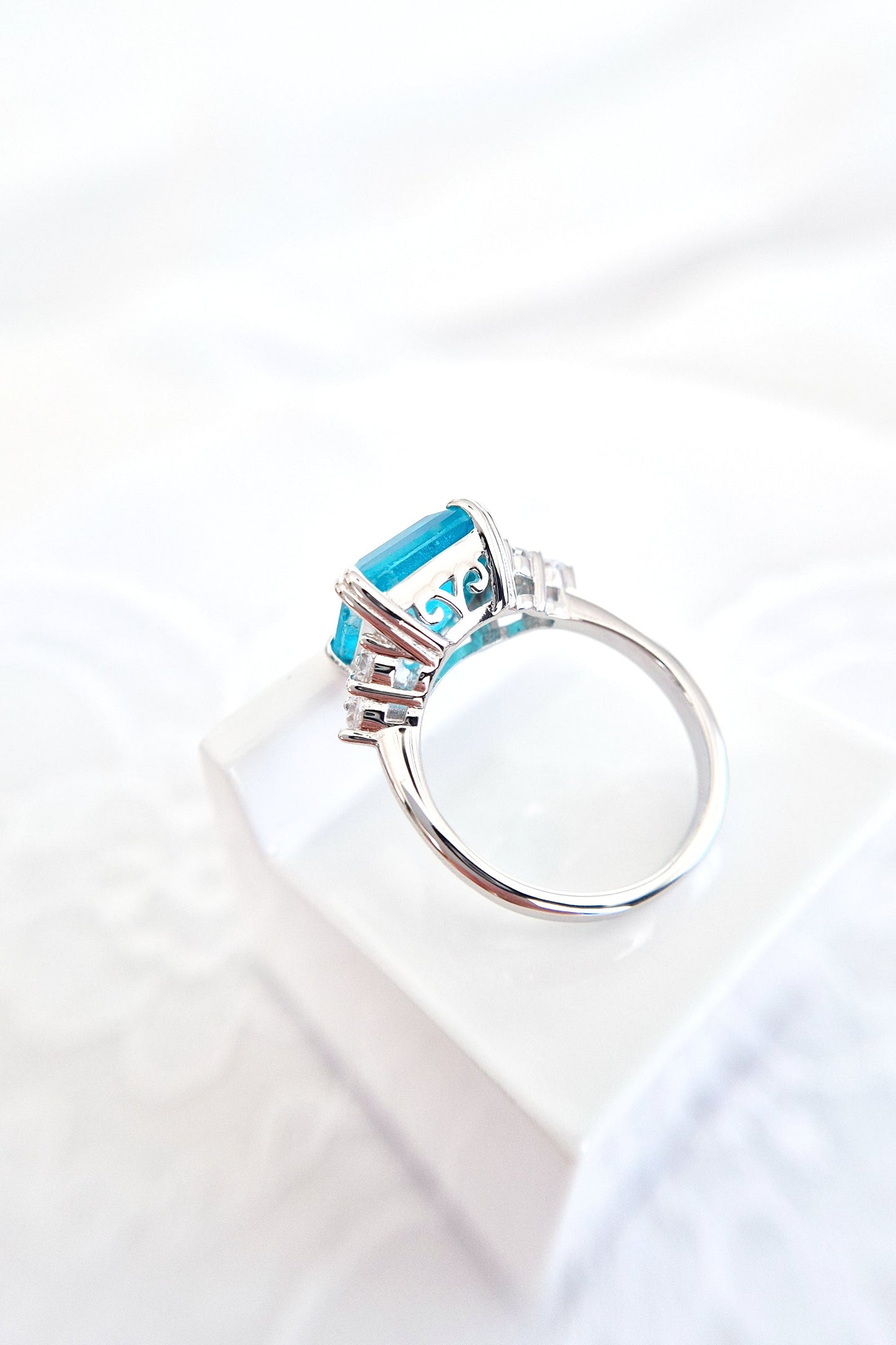 Paraiba Ring, Paraiba Tourmaline Ring, Paraiba Turmalin Ring, Bague Paraiba, Anello Paraiba, Paraiba, Paraiba Turmalin, Paraiba Tourmaline, Turmalin Ring, blauer Turmalin, Ring, Bague, Anello, Silber Ring, silver ring, Edelstein Ring Paraiba, Edelstein Ring, gemstone ring, blue ring, turquoise ring
