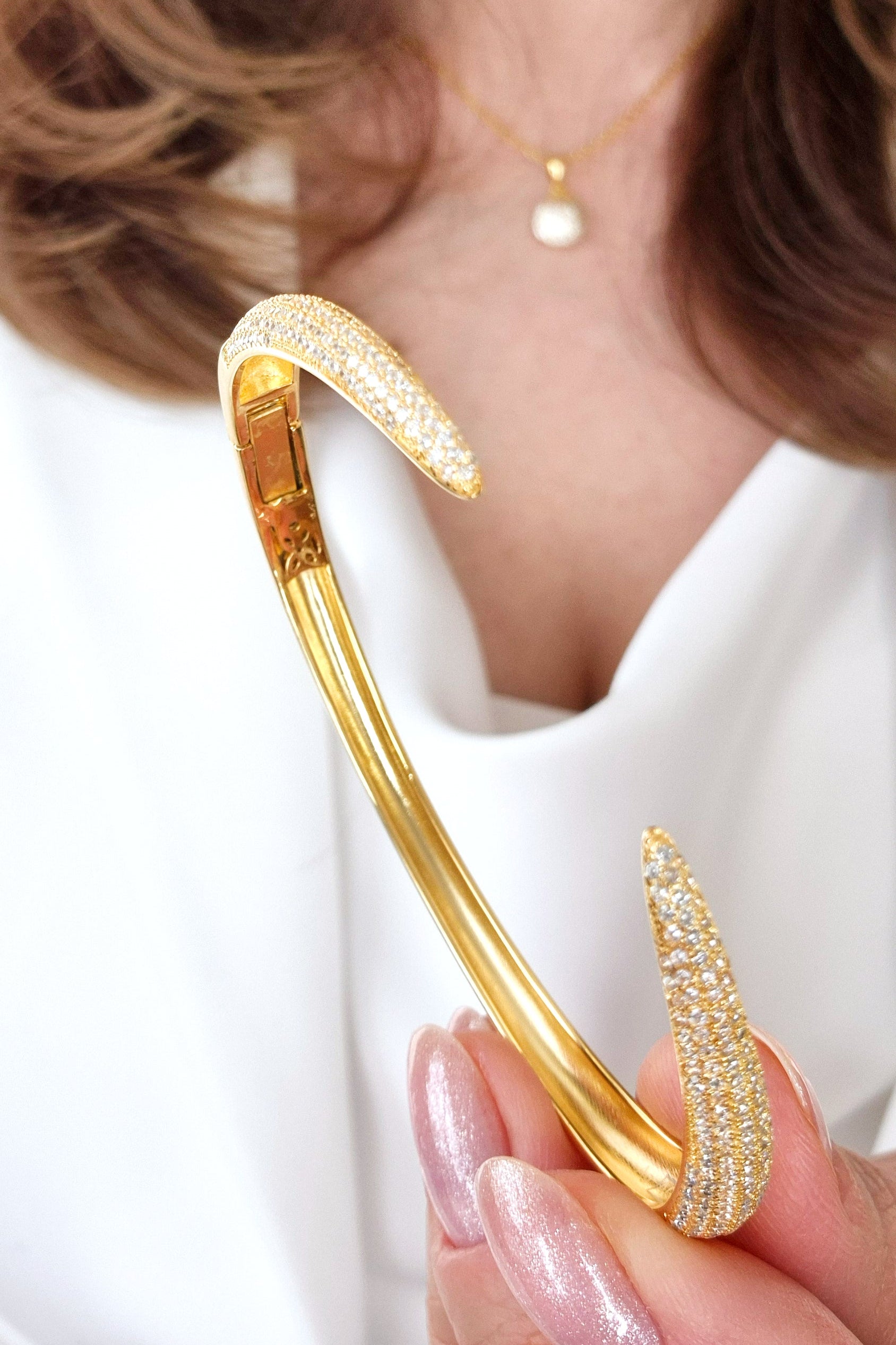 Pave Armreif, Pave bangel, bracelet pave, bracciale pave, gold bangle, claw bangle, gold armreif, goldener armreif, Krallen Armreif, bracelet dore, bracciale dorato, elegant bangle, eleganter armreif, Armreif, Bangle, bracelet, bracciale, bracelet