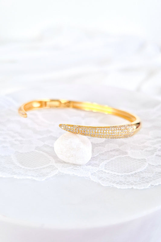 Pave Armreif, Pave bangel, bracelet pave, bracciale pave, gold bangle, claw bangle, gold armreif, goldener armreif, Krallen Armreif, bracelet dore, bracciale dorato, elegant bangle, eleganter armreif, Armreif, Bangle, bracelet, bracciale, bracelet