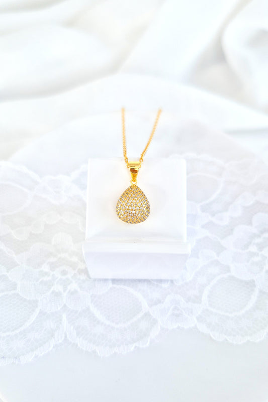 Pave Halskette, Pavé Necklace, Collana Pave, Collier Pavé, goldene Halskette mit Anhänger, golden Necklace, golden pendant ecklace, Anhänger Halskette Gold Kette Damen, minimalistische Halskette, Goldanhänger Kette, Halskette, necklace, pendant necklace, collana, collier