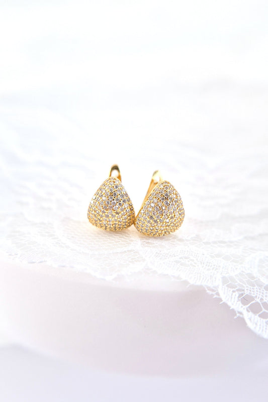 Pavé Ohrringe, Pavé earrings, Boucles doreilles pavé, Orecchini pavé, Gold Ohrringe, goldene Ohrringe, Goldene Creolen, Ohrringe, Creolen, golden Earrings, gold earrings, boucles doreed plaque dor, boucles doreilles, orecchini, huggie hoop earrings, hoop earrings, earrings, orecchini dorata