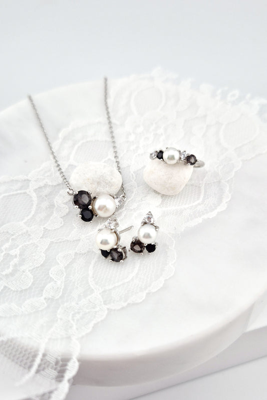 Perlen Schmuck Set, Pearl jewelry set, Perlen Schmuckset, Silber Schmuckset, Pearl Jewelry set, Perlen Ohrringe, Perlen Halskette, Perlen Ring, Perlenring, Pearl Ring, SIlber RIng, Silberring, Damenring, Pearl Ring - Perlen Ring mit schwarzem Spinell und grauem Nano Stein, Silber Ring Süsswasser Perlen Ring, fresh water pearl, Pearl necklace, Pearl Ping, Pearl earrings