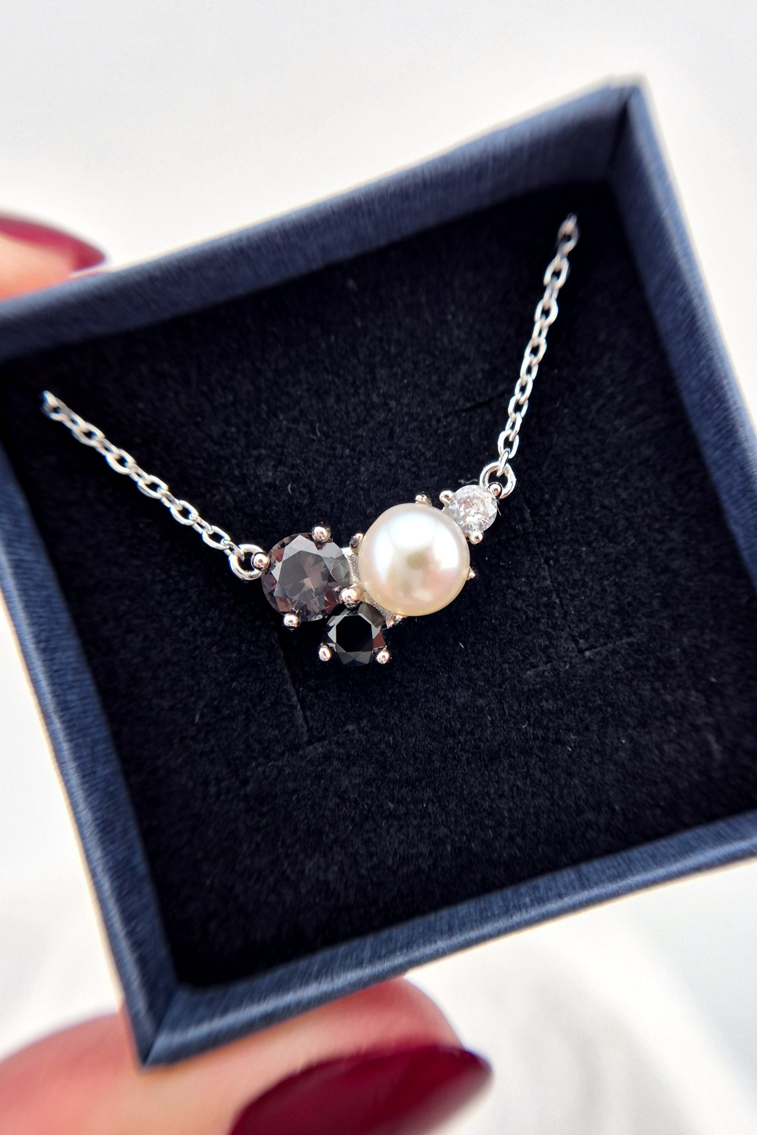 Perlen Kette, Pearl Necklace, Perlenkette Damen, Süsswasserperlen Halskette, silver necklace with pearl pendant, black and white pearl necklace, Silber Halskette, Halskette mit Anhänger, Halskette, Perlenhalskette, Perlen Halskette