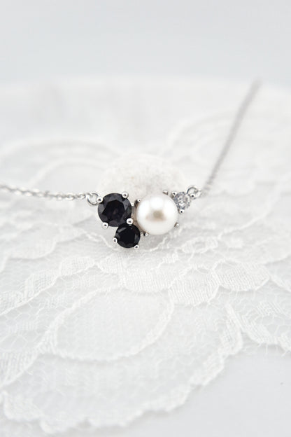 Perlen Kette, Pearl Necklace, Perlenkette Damen, Süsswasserperlen Halskette, silver necklace with pearl pendant, black and white pearl necklace, Silber Halskette, Halskette mit Anhänger, Halskette, Perlenhalskette, Perlen Halskette