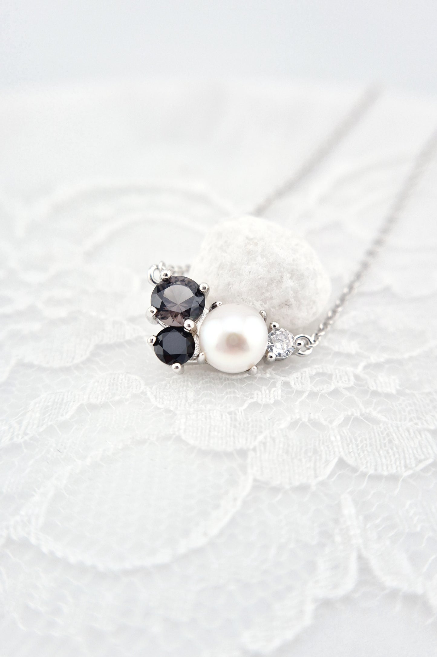 Perlen Kette, Pearl Necklace, Perlenkette Damen, Süsswasserperlen Halskette, silver necklace with pearl pendant, black and white pearl necklace, Silber Halskette, Halskette mit Anhänger, Halskette, Perlenhalskette, Perlen Halskette