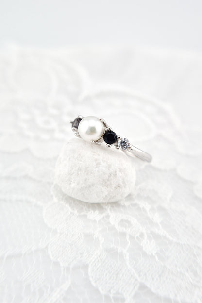 Perlen Ring, Perlenring, Pearl Ring, SIlber RIng, Silberring, Damenring, Pearl Ring - Perlen Ring mit schwarzem Spinell und grauem Nano Stein, Silber Ring Süsswasser Perlen Ring, fresh water pearl