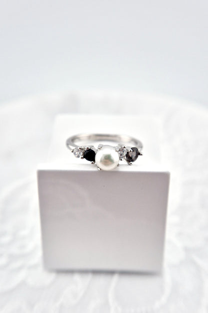 Perlen Ring, Perlenring, Pearl Ring, SIlber RIng, Silberring, Damenring, Pearl Ring - Perlen Ring mit schwarzem Spinell und grauem Nano Stein, Silber Ring Süsswasser Perlen Ring, fresh water pearl