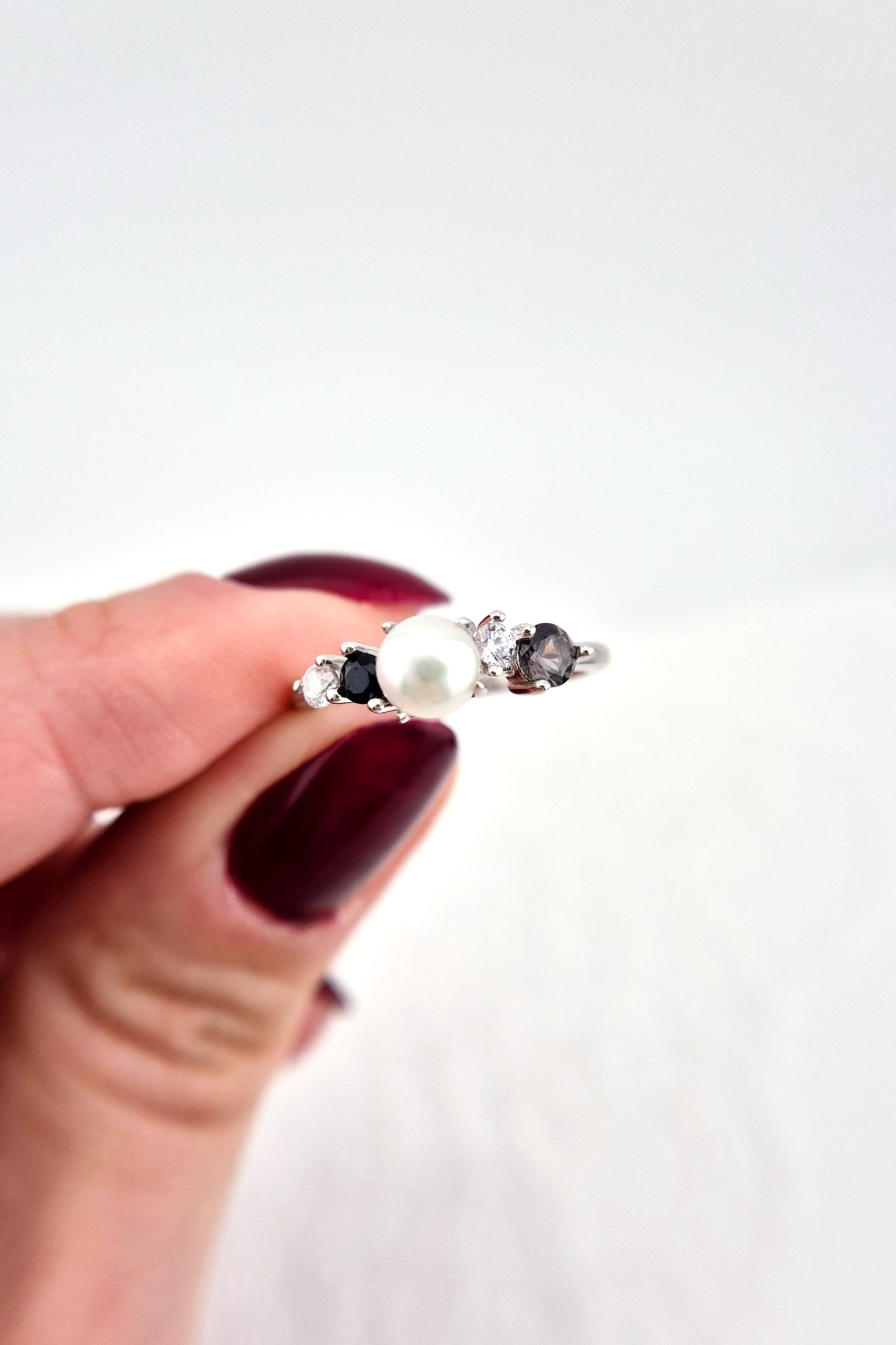 Perlen Ring, Perlenring, Pearl Ring, SIlber RIng, Silberring, Damenring, Pearl Ring - Perlen Ring mit schwarzem Spinell und grauem Nano Stein, Silber Ring Süsswasser Perlen Ring, fresh water pearl