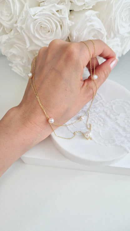 Perlen Halskette, Pearl necklace, Pearl double layer necklace, Perlen Kette, Perlenkette, Halskette, doppelstrang Perlenkette, Kette, goldene Halskette, Damenhalskette, Damenschmuck, Perlen Schmuck, Pearl Jewelry, baroqua pearl necklace, sweet water pearl necklace, collier perle, collana,  Silber Halskette, 925 sterling silber, sterling silver, jewelry, jewellery, bijou, bijoux, gioielli, accessoire, Schmuck, gold-plated, vergoldet, doree