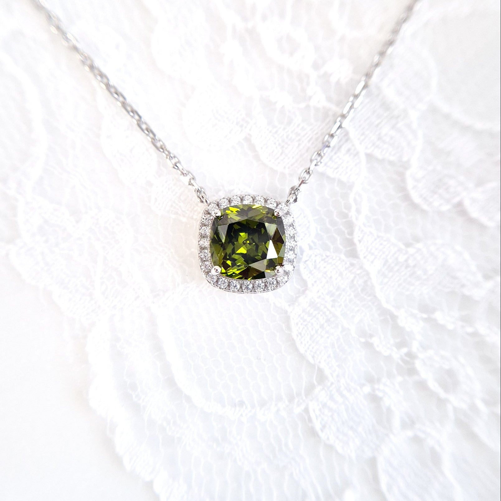Peridot Necklace, Peridot Halskette, Collier, Collana