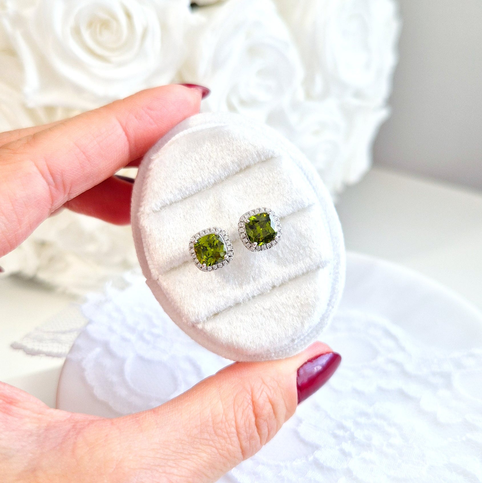 Peridot Stud earrings, Peridot Ohrstecker, puces d’oreilles, orecchini a perno