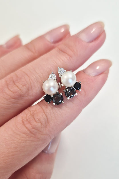 Perlen Ohrringe, Silber Ohrringe, Pearl Earrings, Silver earrings, black earrings, schwarze Ohrringe, Perlen Ohrstecker, Perlen Ohrringe silber, Pear earrings, Süsswasserperlen Ohrringe, Schwarzer Spinell Ohrringe, Ohrringe, Ohrstecker