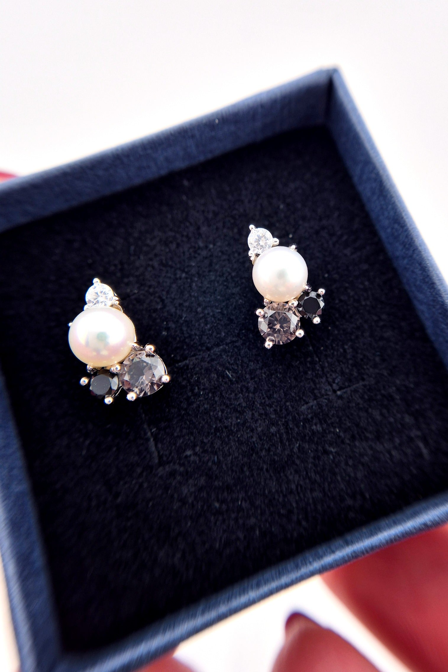 Perlen Ohrringe, Silber Ohrringe, Pearl Earrings, Silver earrings, black earrings, schwarze Ohrringe, Perlen Ohrstecker, Perlen Ohrringe silber, Pear earrings, Süsswasserperlen Ohrringe, Schwarzer Spinell Ohrringe, Ohrringe, Ohrstecker
