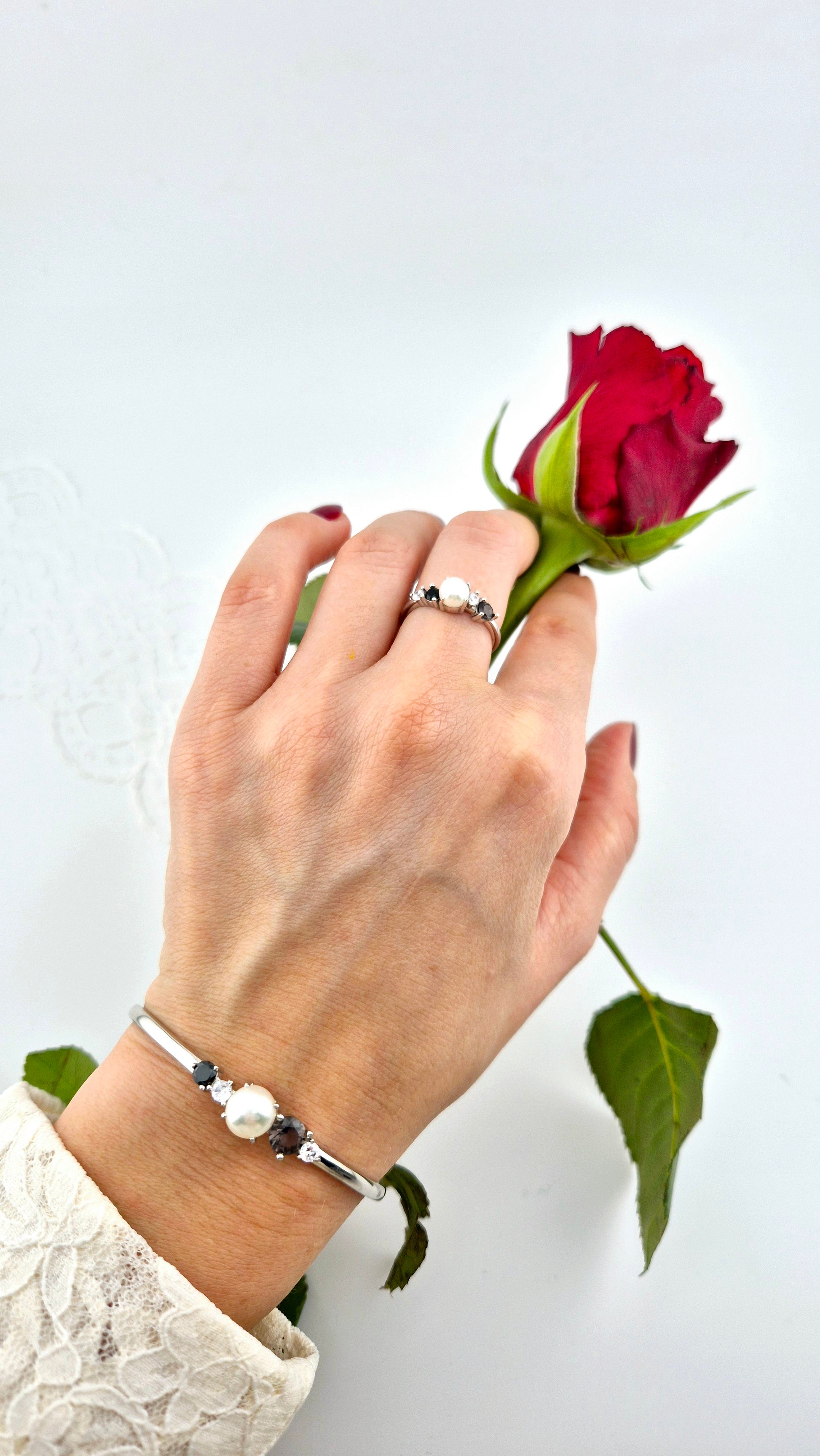 Perlen Ring, Perlenring, Pearl Ring, SIlber RIng, Silberring, Damenring, Pearl Ring - Perlen Ring mit schwarzem Spinell und grauem Nano Stein, Silber Ring Süsswasser Perlen Ring, fresh water pearl, Perlen Armreif, Silber Armreif
