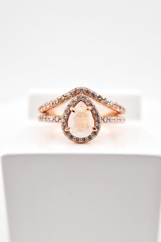 Mondstein Ring, Rosegold Ring, Moonstone ring, Mondstein Ring Rosegold, Rainbow moonstone rings rose glod palted silver ring, Silber Ring mit Mondstein Edelstein, halo Ring, Chevron Ring, Mondstein Ring SIlber Ring mit Mondstein Rosegold vergoldet, Rosegold Ring, Moonstone Ring
