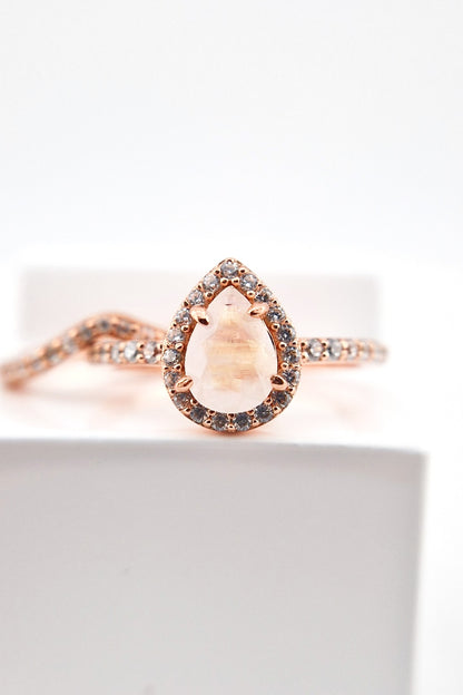 Mondstein Ring Rosegold, Rainbow moonstone rings rose glod palted silver ring, Silber Ring mit Mondstein Edelstein, halo Ring, Chevron Ring, Mondstein Ring SIlber Ring mit Mondstein Rosegold vergoldet, Rosegold Ring, Moonstone Ring