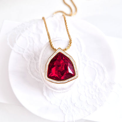 Red Stone necklace, Halskette mit rotem Stein, Edelstein Kette, Anhänger Halskette