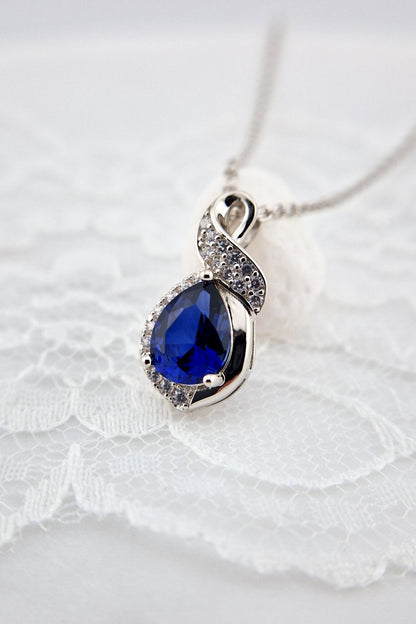 Saphir Halskette, Saphir Kette, Silber Kette mit Saphir Anhänger, Edelstein Kette, sapphire necklace