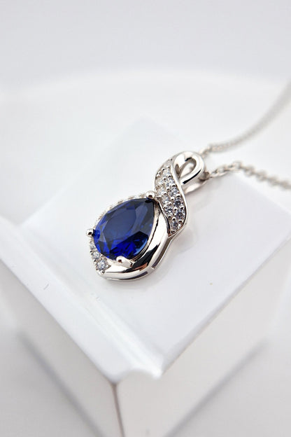 Saphir Halskette, Saphir Kette, Silber Kette mit Saphir Anhänger, Edelstein Kette, sapphire necklace