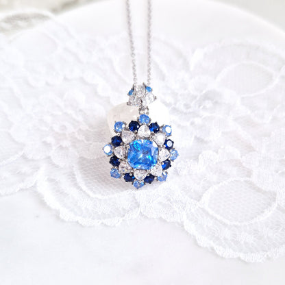 Silber Halskette Zirkonia blau, Anhänger Kette mit blauen CZ Diamant Imitaten, Silver necklace blue zircon, Zirkonia Halskette, Blaue Anhänger Halskette, collier, collana, collier bleue cz