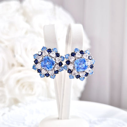 Silber Ohrringe, blaue Zirkonia Ohrringe, Weihnachtsohrringe, Schneeflocken Ohrringe, silver earrings cz blue, boucles doreilles, orecchini