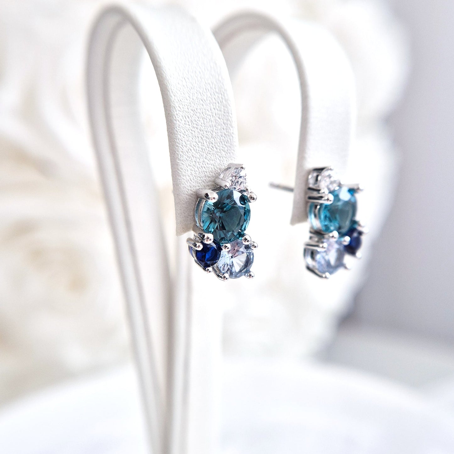 Blau Topas Ohrringe, London Blue Topaz Earrings, Blautopas Ohrringe, Topas Ohrstecker, Silber Ohrringe mit blauen Edelsteinen, Silver Earrings, stud earrings, 925 sterling silver earrings, Ohrringe, Ohrstecker, boucles doreilles, boucles, Topas Ohrringe, Topaz earrings, orecchini, clous, puces, studs, schmuck, damenohrringe, bijou, jewelry, jewellery, gioielli
