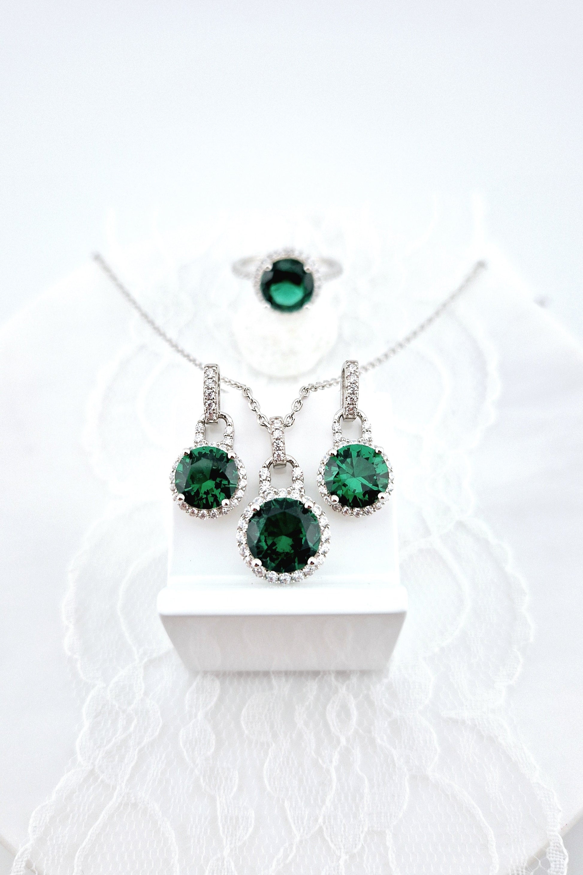 Smaragd Schmuckset, grüner Smaragd Schmuck, Emerald Jewelry Set, Silberschmuck mit Smaragd Edelstein, Silver Jewelry with Emerald gemstone, grünes Schmuckset, Schmuckset, green ewelry set, jewelry set