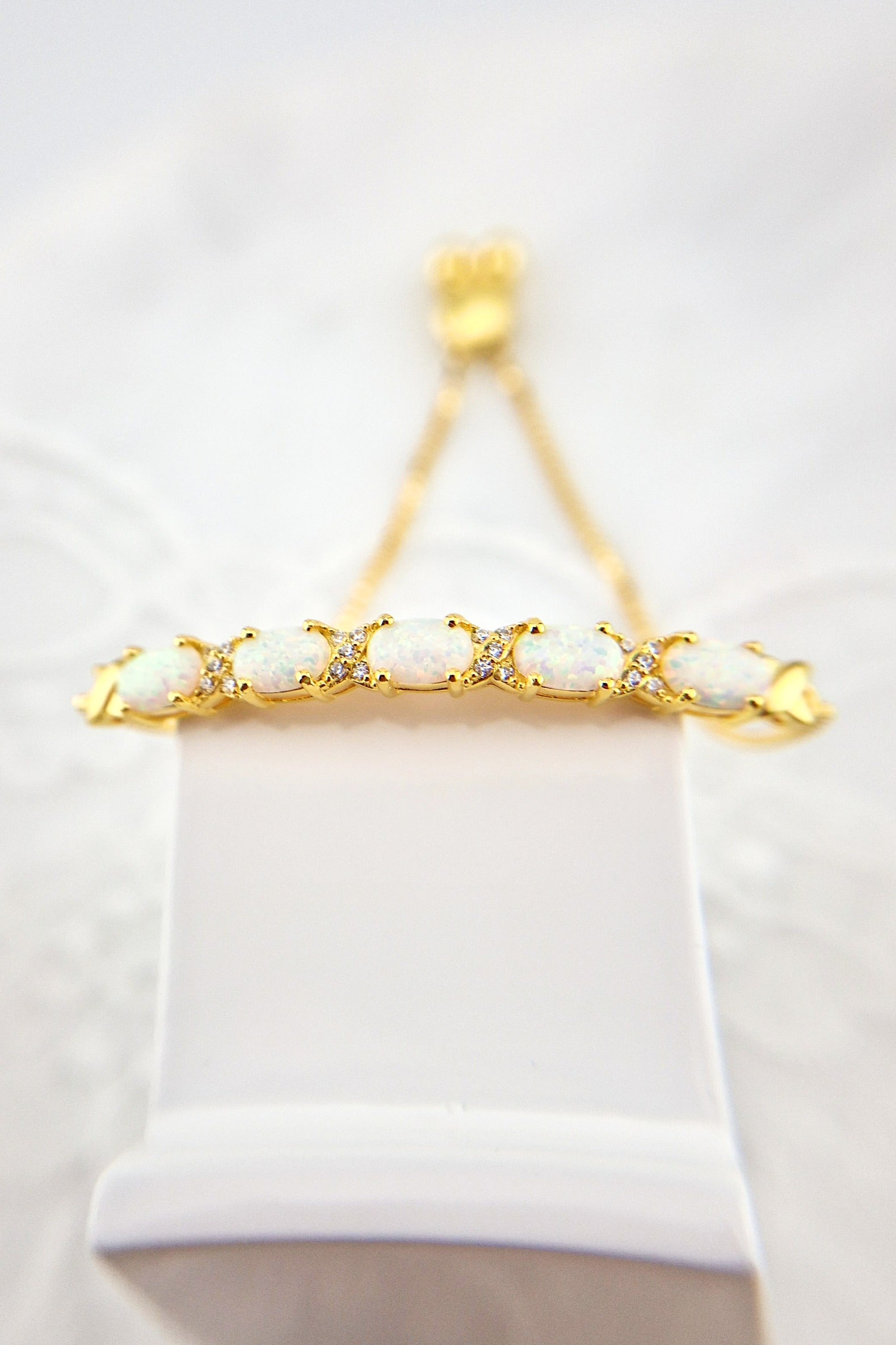 Weiss Opal Armband, White Opal Bracelet, Opal Armband, Opal Bracelet, white stone bracelet, Armband mit weissen Steinen, Edelstein Armband, Gemstone Bracelet, Goldenes Armband, golden Bracelet, Frauen Armband, bracelet for her, jewelry for her, Schmuck, Armband, Armschmuck, Bracelet, Jewelry, Bracelet Opale