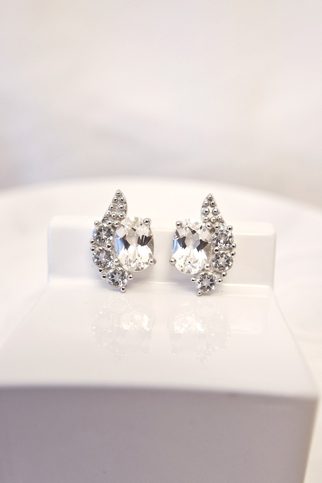 Weiss Topas Ohrringe, White Topaz Earrings, Topaz stud earrings, lab grown diamond earrings, lab grown topaz earrings, Silber Ohrringe, Silber Ohrstecker, silver earrings, Weiss Topas Ohrstecker, Silber Ohrstecker mit weissem Topas Edelstein, Topas Ohrringe, Weisse Edelstein Ohrringe, white topaz
