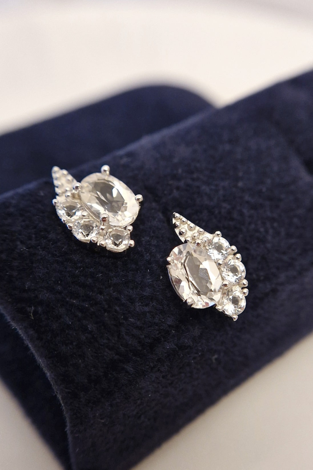 Weiss Topas Ohrringe, White Topaz Earrings, Topaz stud earrings, lab grown diamond earrings, lab grown topaz earrings, Silber Ohrringe, Silber Ohrstecker, silver earrings, Weiss Topas Ohrstecker, Silber Ohrstecker mit weissem Topas Edelstein, Topas Ohrringe, Weisse Edelstein Ohrringe, white topaz