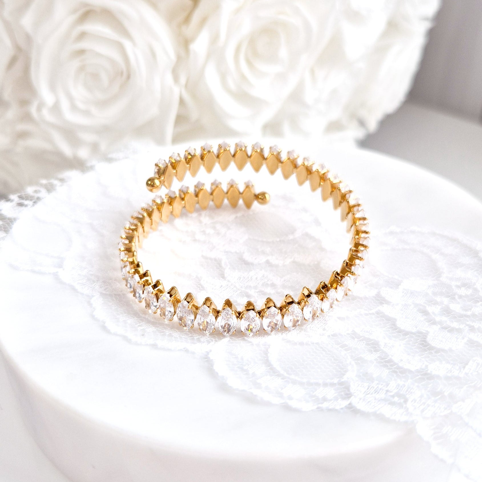 Zircon bracelet, Zirkonia Armband, cuff bracelet, open bangle, Armband, Armreif, goldenes Armband, golden Bracelet