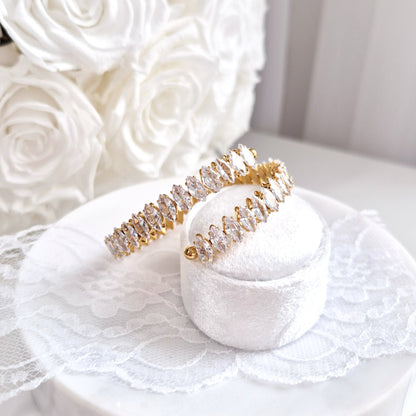Zircon bracelet, Zirkonia Armband, cuff bracelet, open bangle, Armband, Armreif, goldenes Armband, golden Bracelet