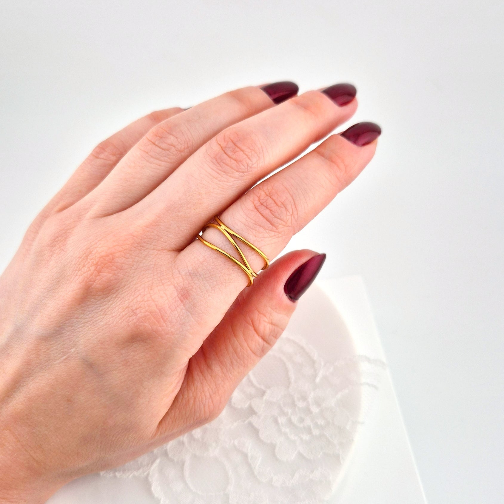 Minimalistischer Ring, minimalist ring, Bague minimaliste, Anello minimalista, golden ring, gold ring, bague doree, minimalist ring gold, Minimalistischer Ring Damen, minimalistischer Ring gold, Edelstein Ring gold, Stainless steel ring gold