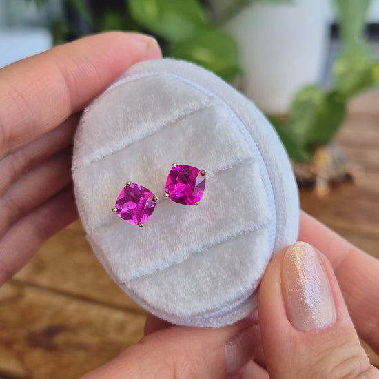 Saphir Ohrstecker, Pink sapphire stud earrings, Rosa Saphir Ohrringe, Sapphire earrings, Ohrschmuck, Rosa Ohrringe, Pink earrings, hot pink sapphire earrings, pink earrings, pink sapphire studs, Ohrschmuck, Ohrstecker, Ohrringe, studs, earrings, stud earrings, boucles doreilles, boucles, clous, puces, orecchini a perno, Schmuck, jewelry, jewellery, gioielli, gioiello, bijou