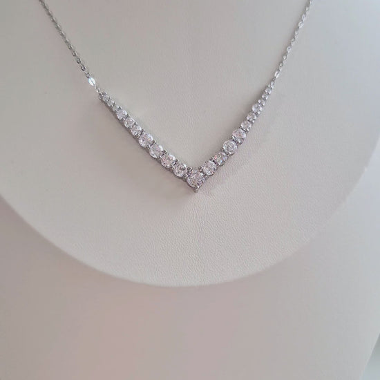 Necklace V-shaped, Halskette V-Form, Silber Kette, silver pendant necklace