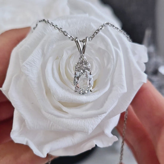 Weiss Topas Halskette, White Topaz Necklace, Topas Halskette, Topaz Necklace, Topaz pendant necklace, pendant Necklace, Anhänger Halskette, Anhänger Kette, Silber Kette, Silber Halskette, Silber Halskette Damen, elegant necklace, timeless necklace, Halskette, necklace 