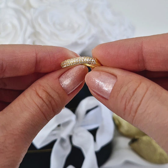 Pavé Ring, Bague Pavé, Anello Pavé, Goldener Ring, Golden ring, bague plaque or, anello dorata, minimalistischer RIng, minimalist ring, Ring, Bague, Anello, Wave Ring, Wellenring, Ring Welle, Ring mit Zircon Steinchen, Ring mit CZ Diamanten, CZ Diamond ring