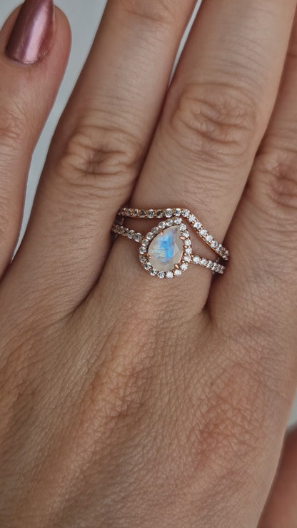 Mondstein Ring Rosegold, Rainbow moonstone rings rose glod palted silver ring, Silber Ring mit Mondstein Edelstein, halo Ring, Chevron Ring, Mondstein Ring SIlber Ring mit Mondstein Rosegold vergoldet, Rosegold Ring, Moonstone Ring