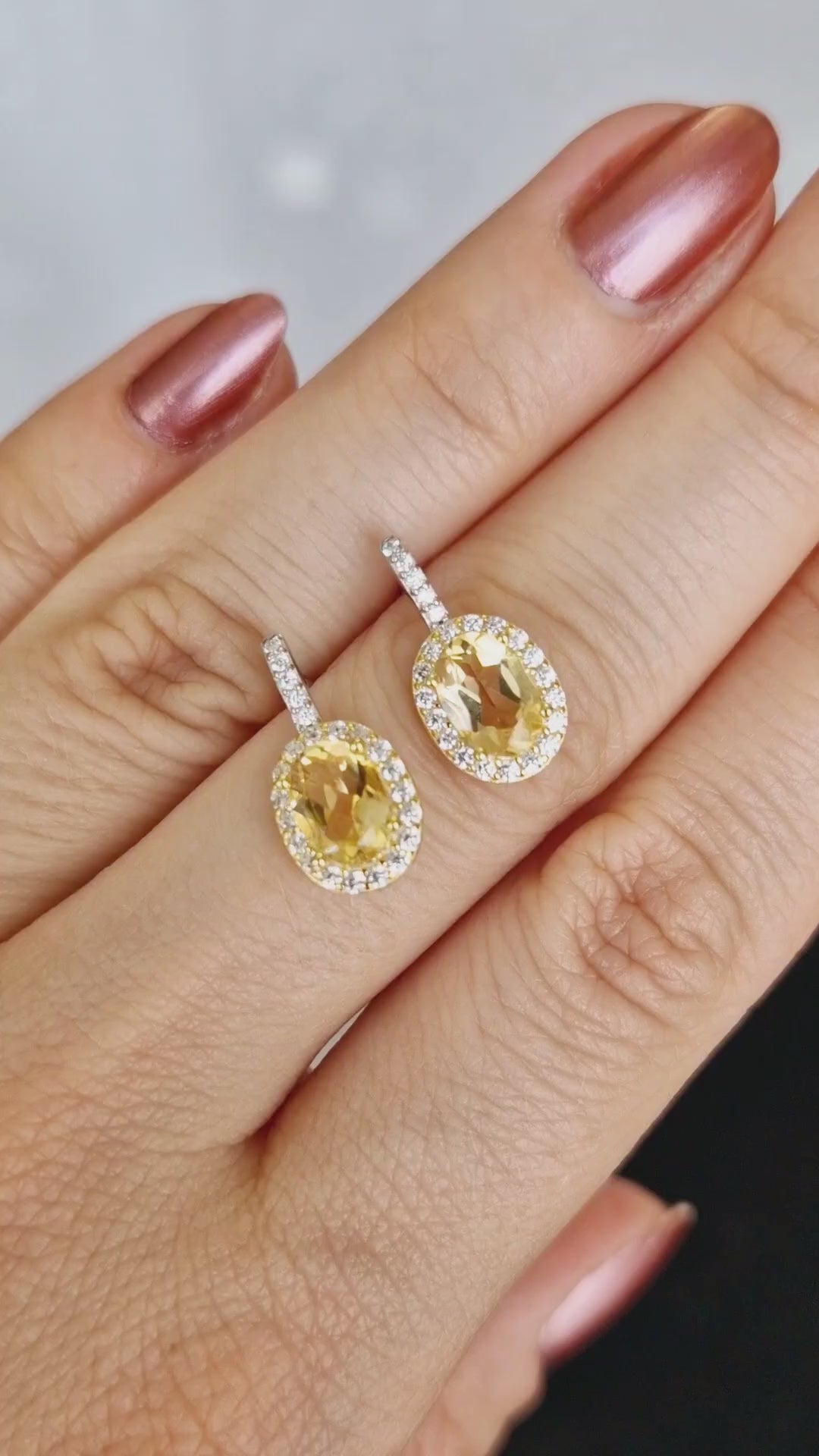 Citrin Ohrringe, Citrine Earrings, Citrin Ohrstecker, Citrine stud earrings, Citrin Schmuck kaufen, Zitrin Ohrringe, gelbe Ohrringe, yellow earrings, gold earrings, gemstone earrings, Edelstein Ohrringe