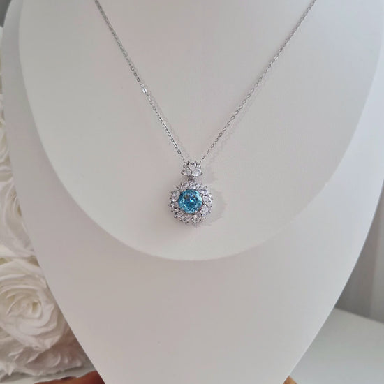 Halskette Zirkonia Eis Blau, ANhänger Kette, Damenhalskette, Halskette silber, necklace cz blue, zirconia necklace, collier, blue necklace, blue zirconia, collana